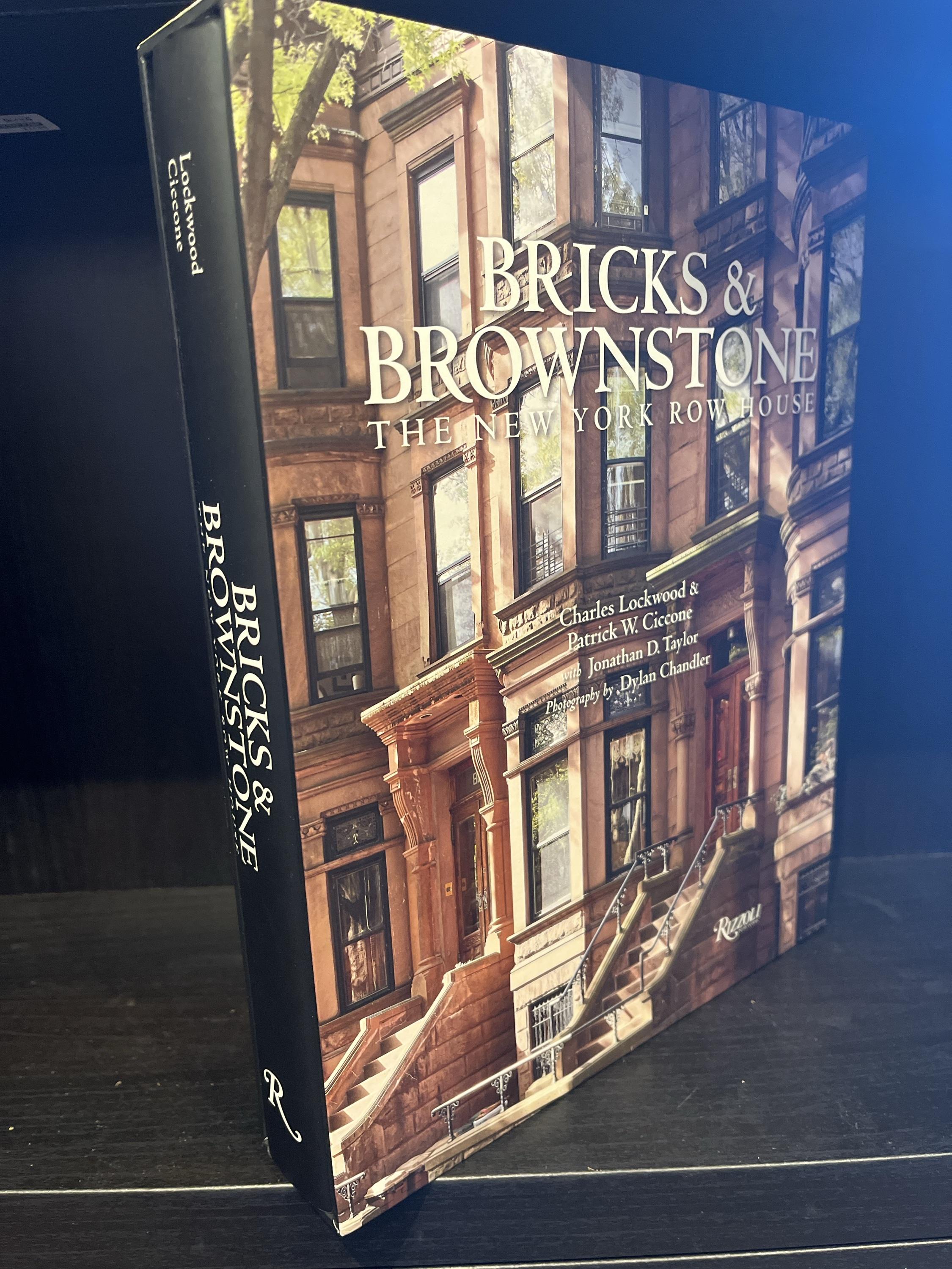 Bricks and Brownstone: The New York Row House - Daker Books